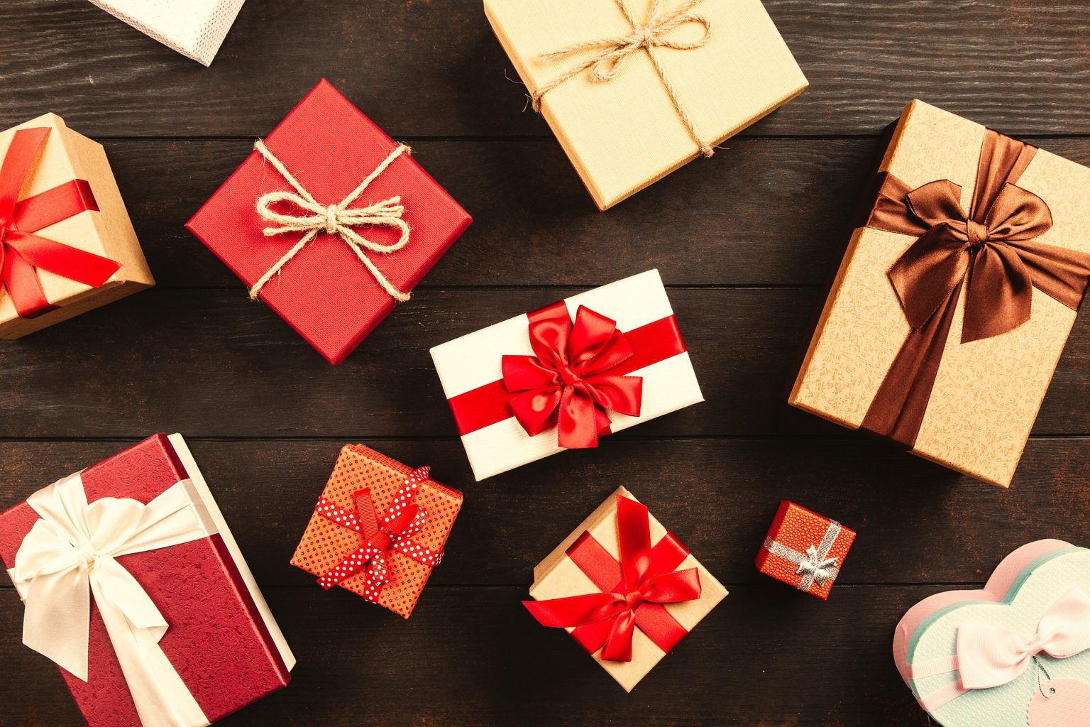 5-great-gifts-ideas-for-seniors-this-holiday-season-silver-birch-living